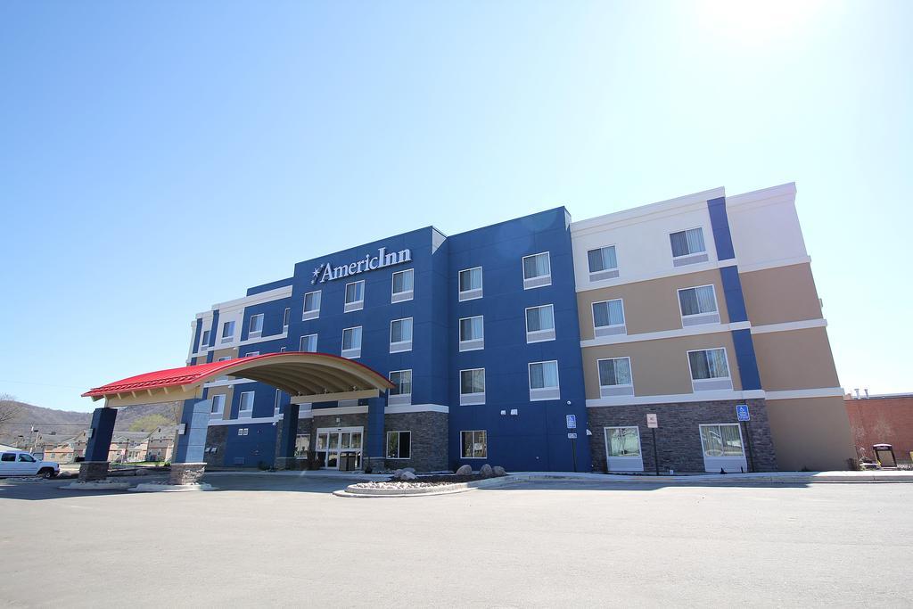 Americinn By Wyndham Winona Esterno foto