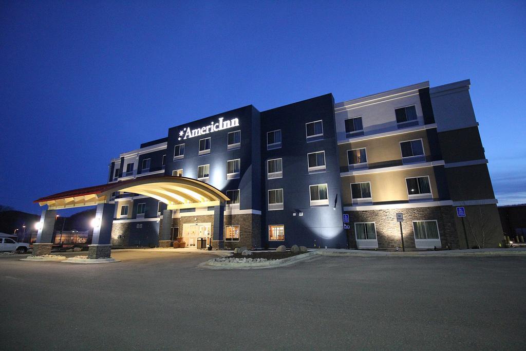 Americinn By Wyndham Winona Esterno foto